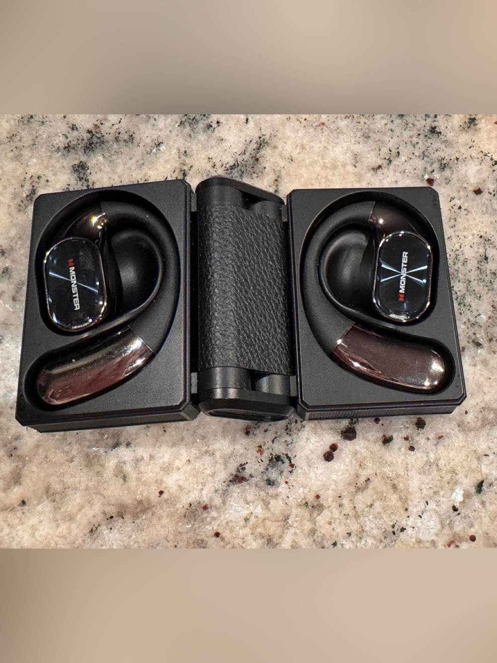 MONSTER True Wireless Bluetooth Earbuds with Charging Case - Black like new